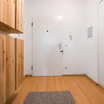 아파트 Ruhiges Und Modernes Zuhause
