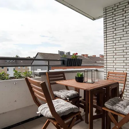 Helles Apartment Mit Balkon & Highs *