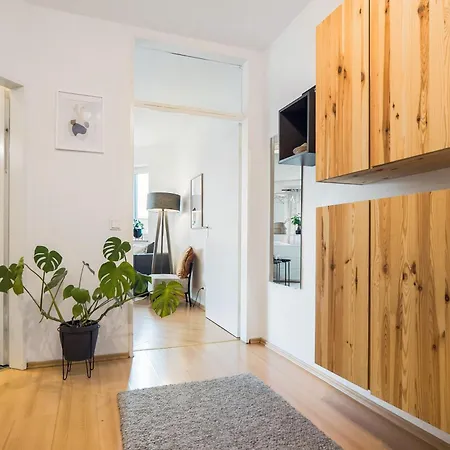 Helles Apartment Mit Balkon & Highs Lejlighed